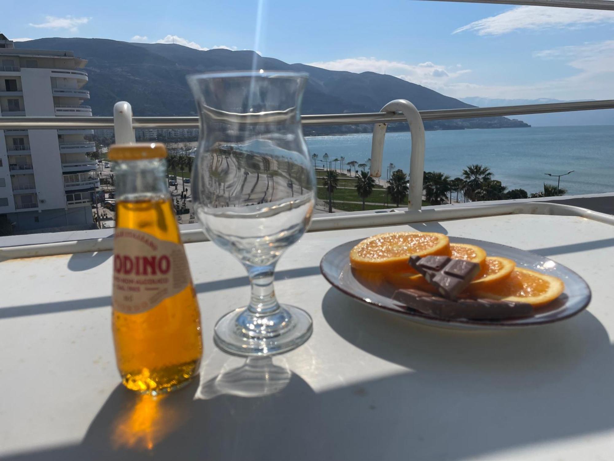 Sea View Apartment Vlorë Dış mekan fotoğraf