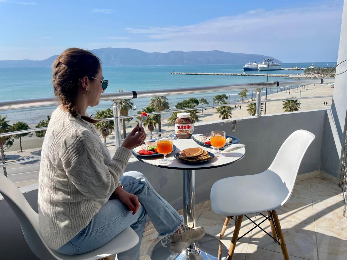Sea View Apartment Vlorë Dış mekan fotoğraf