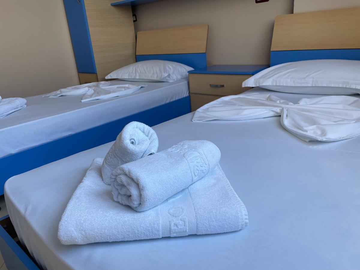 Sea View Apartment Vlorë Dış mekan fotoğraf